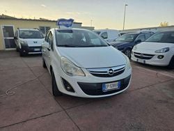 Other Usata 2013 Opel Corsa Club Tre volumi | 4300 € (Buon prezzo)