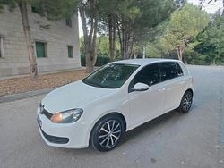Bianco Usata 2011 VW Golf VI Comfortline Tre volumi | 5999 € (Buon prezzo)