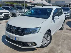Bianco Usata 2018 Dacia Sandero Due volumi | 6900 € (Ottimo prezzo)