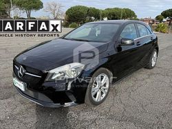 Nero Usata 2017 Mercedes A180 Business Tre volumi | 13.900 € (Ottimo prezzo)