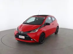 Rosso Usata 2015 Toyota Aygo X-wave Due volumi | 7999 € (Buon prezzo)