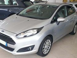 Argento Usata 2014 Ford Fiesta Business Edition | 8000 € (Cara)