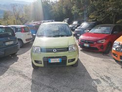 Verde Usata 2006 Fiat Panda 4x4 Climbing Due volumi | 6300 € (Cara)