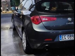 Usata 2011 Alfa Romeo Giulietta Tre volumi | 4000 € (Super prezzo)