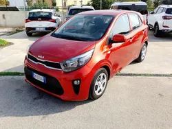 Rosso Usata 2023 Kia Picanto Urban Due volumi | 12.900 € (Buon prezzo)