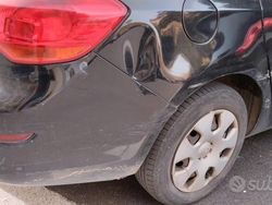 Nero Usata 2011 Opel Astra Station wagon | 1500 € (Buon prezzo)