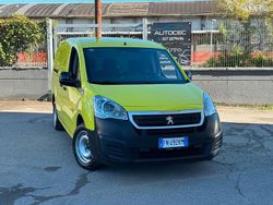 Giallo Usata 2018 Peugeot Partner Tepee Active Monovolume | 9000 € (Buon prezzo)