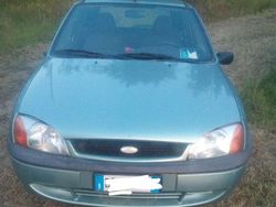 Verde Usata 2001 Ford Fiesta Zetec Due volumi | 1800 € (Cara)