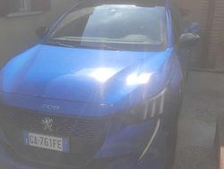 Blu/azzurro Usata 2020 Peugeot e-208 GT-line Due volumi | 14.000 € (Cara)