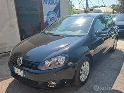 Nero Usata 2011 VW Golf VI Highline Tre volumi | 3500 € (Buon prezzo)