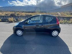 Nero Usata 2007 Peugeot 107 Due volumi | 2100 € (Buon prezzo)