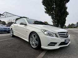 Bianco Usata 2011 Mercedes E350 Avantgarde Coupé | 12.900 € (Buon prezzo)