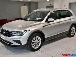 Grigio Usata 2022 VW Tiguan Life SUV | 23.900 € (Ottimo prezzo)
