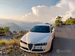 Bianco Usata 2009 Alfa Romeo 159 Ti Tre volumi | 15.000 € (Molto cara)