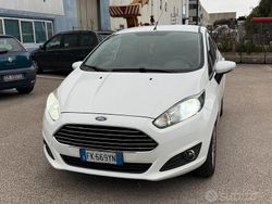 Bianco Usata 2017 Ford Fiesta Titanium Tre volumi | 6800 € (Buon prezzo)
