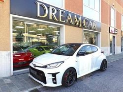 Bianco perlato Usata 2024 Toyota Yaris Due volumi | 37.990 € (Ottimo prezzo)