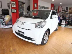 Bianco Usata 2009 Toyota iQ Due volumi | 9200 € (Cara)
