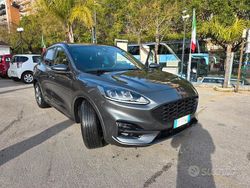 Grigio Usata 2024 Ford Kuga SUV | 27.500 € (Cara)