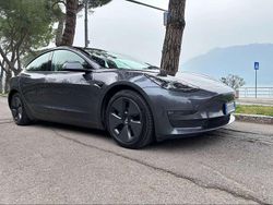 Grigio Usata 2021 Tesla Model 3 Tre volumi | 25.000 € (Buon prezzo)
