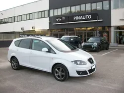 Bianco metallizzato Usata 2014 Seat Altea XL I-Tech Monovolume | 8500 € (Cara)