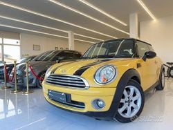 Arancione Usata 2007 Mini Cooper Coupé Chili Coupé | 5400 € (Buon prezzo)