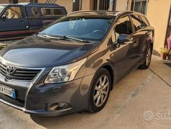 Grigio Usata 2009 Toyota Avensis Station wagon | 5500 €