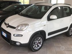 Bianco Usata 2017 Fiat Panda 4x4 Due volumi | 12.490 € (Cara)