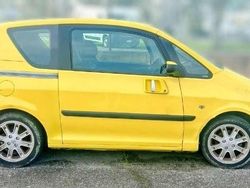 Usata 2007 Peugeot 1007 Monovolume | 2850 € (Buon prezzo)