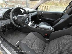 Usata 2005 Mercedes C220 Avantgarde Coupé | 4900 € (Molto cara)