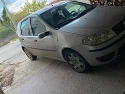 Usata 2004 Fiat Punto Due volumi | 1350 € (Buon prezzo)