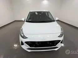 Nuova 2025 Hyundai i10 Due volumi | 14.800 €