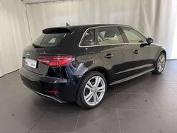 Grigio Usata 2021 Audi A3 Business Tre volumi | 22.900 € (Buon prezzo)