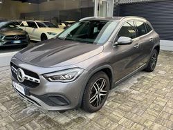 Grigio Usata 2022 Mercedes GLA200 SUV | 29.000 € (Ottimo prezzo)
