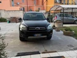 Usata 2008 Toyota RAV4 SUV | 5700 € (Buon prezzo)