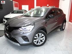 Grigio Usata 2022 Renault Captur Techno SUV | 15.850 € (Buon prezzo)