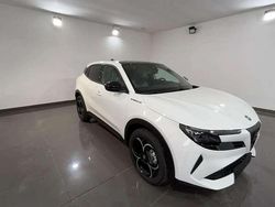 Bianco Nuova 2025 Alfa Romeo Junior Edizione Speciale SUV | 28.690 € (Buon prezzo)