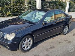 Usata 2005 Mercedes C270 Tre volumi | 3950 €