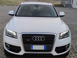 Bianco Usata 2010 Audi Q5 Ambiente SUV | 11.900 € (Buon prezzo)