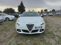 Bianco Usata 2010 Alfa Romeo Giulietta Tre volumi | 6950 € (Buon prezzo)