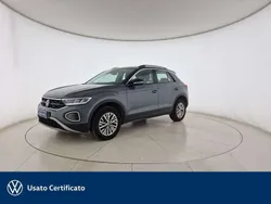 Indium grey metallizzato nero Usata 2024 VW T-Roc Life SUV | 27.500 € (Ottimo prezzo)