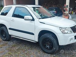 Bianco Usata 2009 Suzuki Grand Vitara SUV | 8000 €