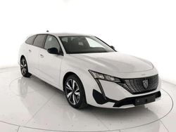 Metallisee vernis blanc okenit Usata 2024 Peugeot 308 Allure Tre volumi | 23.700 € (Buon prezzo)