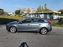Grigio Usata 2014 Volvo V40 Business Edition Station wagon | 7500 € (Buon prezzo)