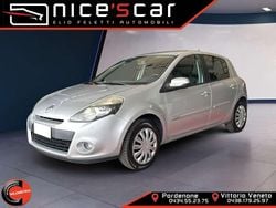 Grigio Usata 2012 Renault Clio IV Tre volumi | 5900 € (Buon prezzo)