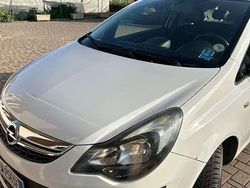 Usata 2014 Opel Corsa Tre volumi | 4500 € (Ottimo prezzo)