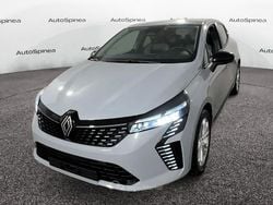 Grigio Nuova 2025 Renault Clio V Evolution Tre volumi | 17.400 € (Buon prezzo)