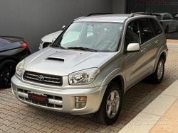 Grigio Usata 2003 Toyota RAV4 Station wagon | 2900 € (Ottimo prezzo)
