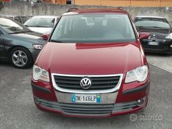 Rosso Usata 2007 VW Touran Trendline Monovolume | 4500 € (Buon prezzo)