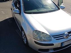 Usata 2004 VW Golf IV Tre volumi | 1600 € (Super prezzo)