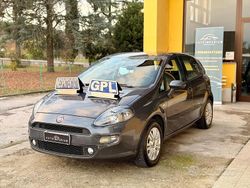 Grigio Usata 2013 Fiat Punto Lounge Tre volumi | 4499 € (Buon prezzo)